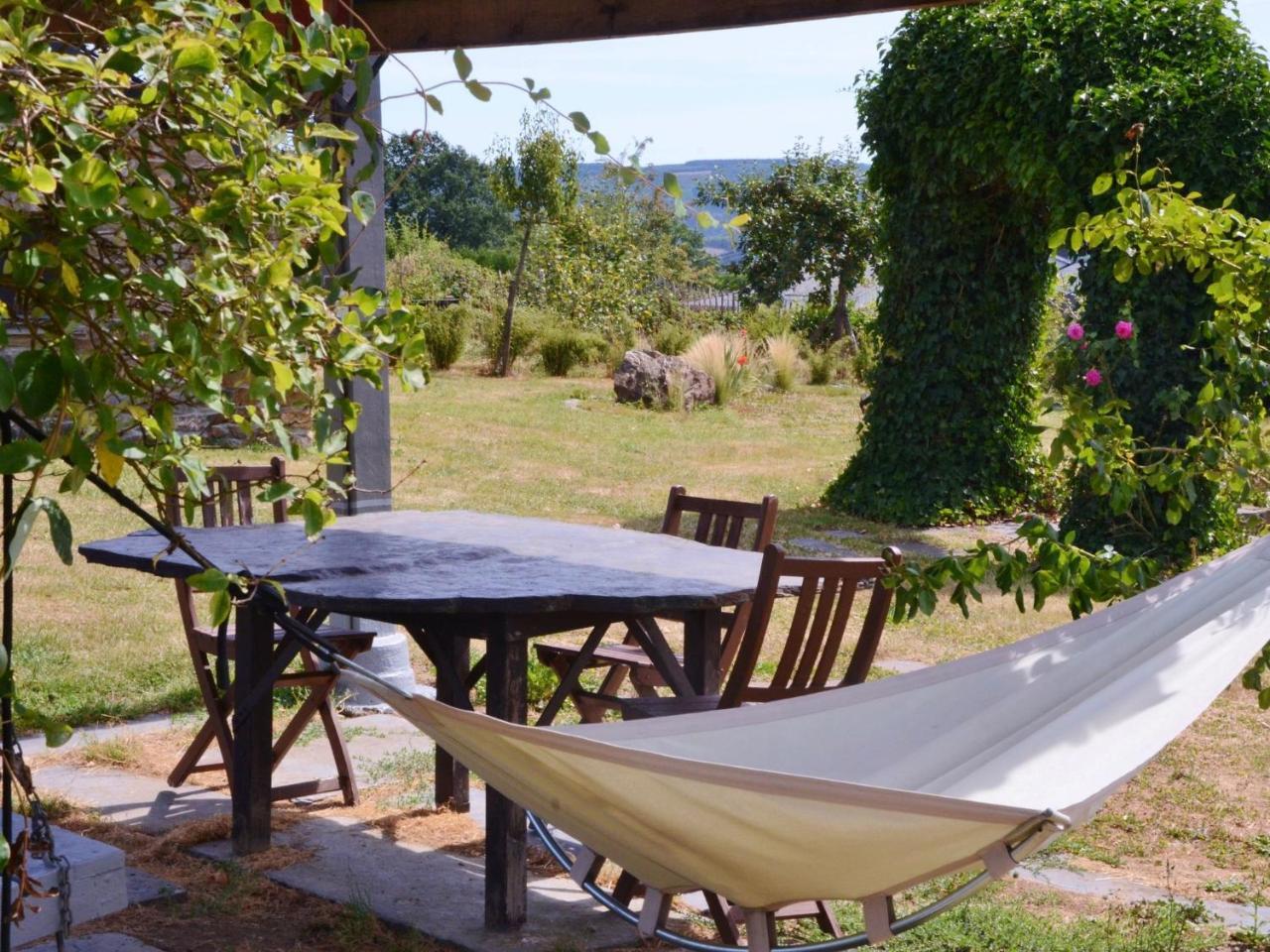 Gorgeous Holiday Home In Stoumont With Garden Exterior foto